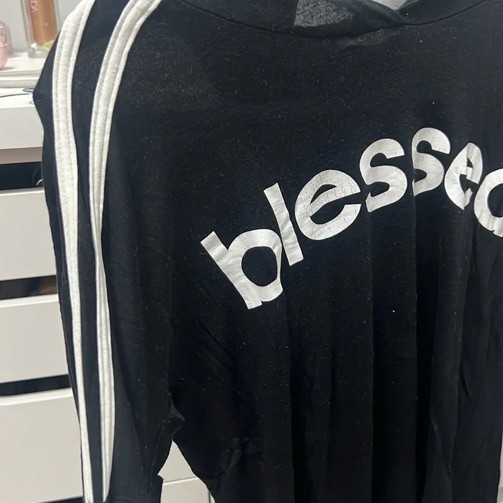 Hoodie Shirt Black - Picture 2 of 4